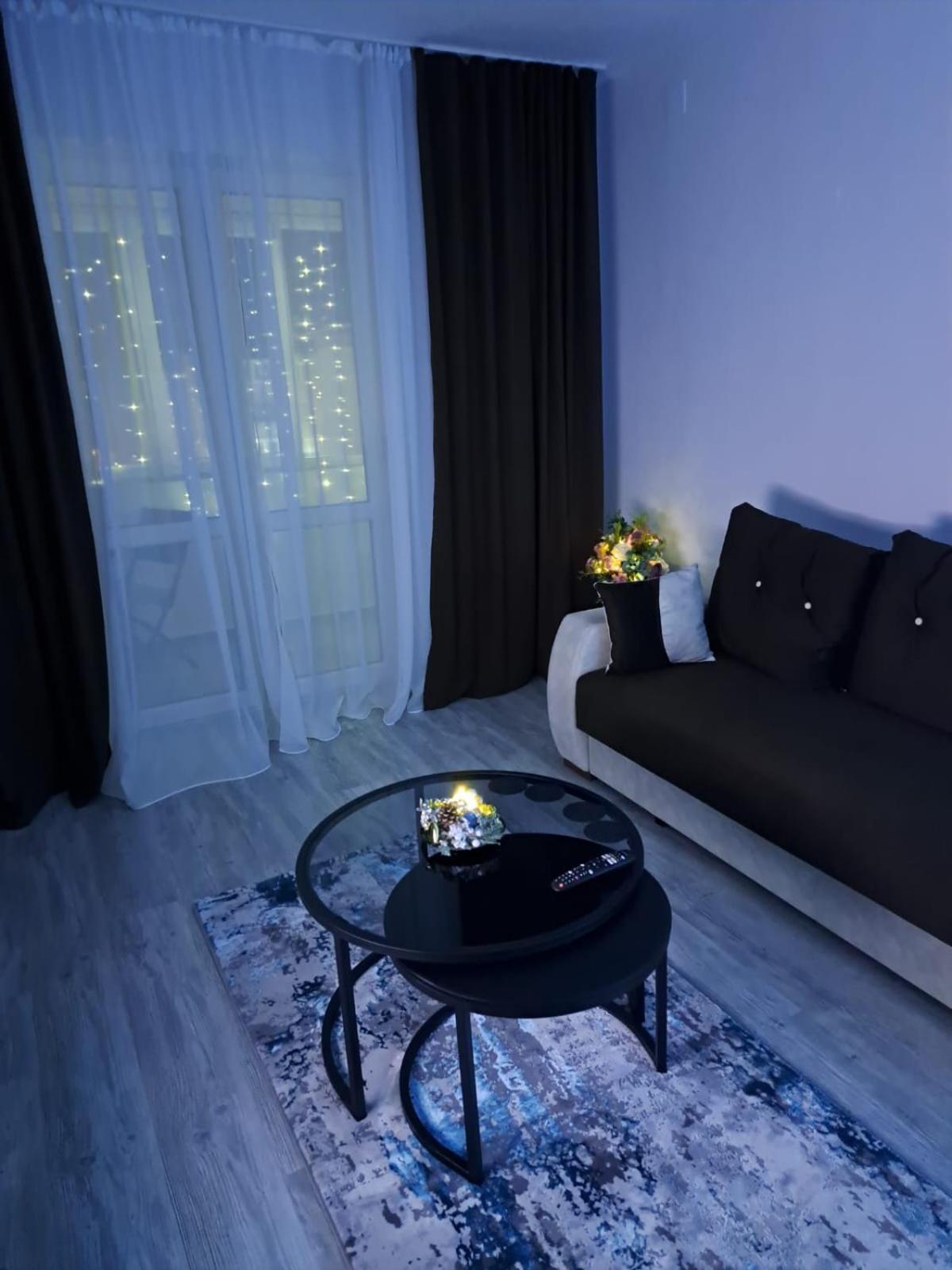 Apartament La Flo Hunedoara Bagian luar foto